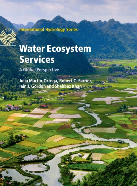 Water Ecosystem Services : A Global Perspective, Hardback Book