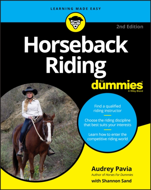 Horseback Riding For Dummies, Paperback / softback Book