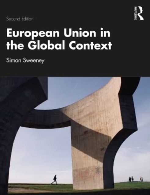 European Union in the Global Context, Paperback / softback Book