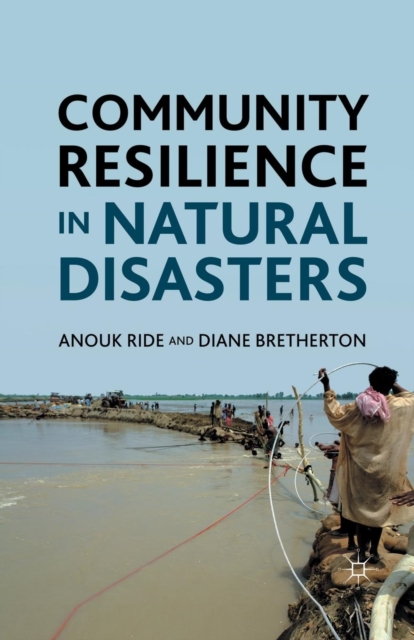 Community Resilience in Natural Disasters, Paperback / softback Book