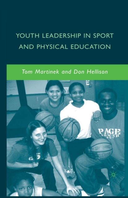 Youth Leadership in Sport and Physical Education, Paperback / softback Book