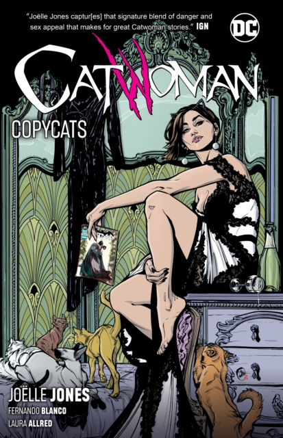 Catwoman Volume 1 : Copycats, Paperback / softback Book