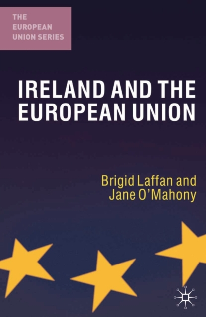 Ireland and the European Union, Paperback / softback Book