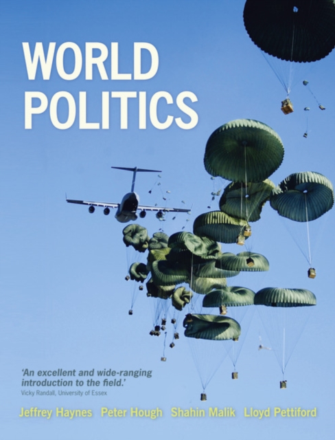 World Politics : International Relations and Globalisation in the 21st Century, Paperback / softback Book