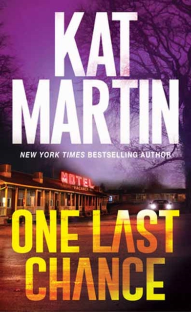 One Last Chance : A Thrilling Novel of Suspense, Paperback / softback Book