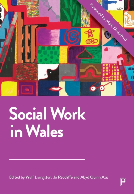 Social Work in Wales, Paperback / softback Book