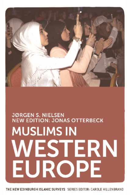 Muslims in Western Europe, Paperback / softback Book