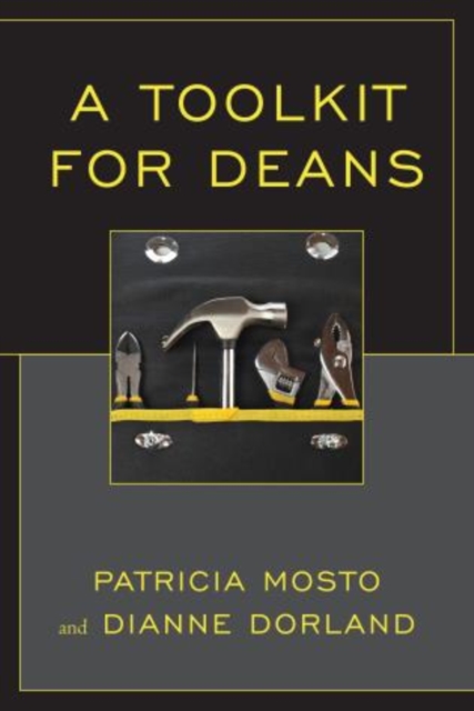 A Toolkit for Deans, Hardback Book