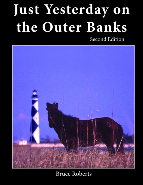 Just Yesterday on the Outer Banks, Paperback / softback Book