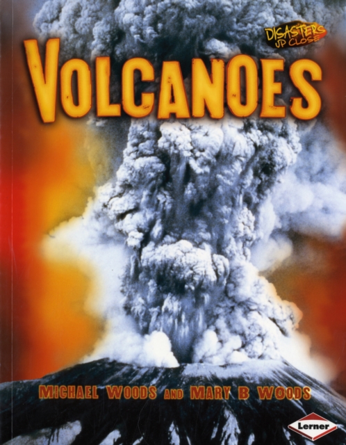 Volcanoes, Paperback / softback Book