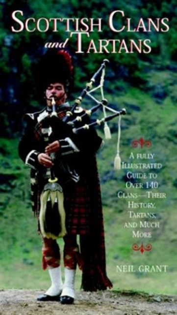Scottish Clans and Tartans, Paperback / softback Book