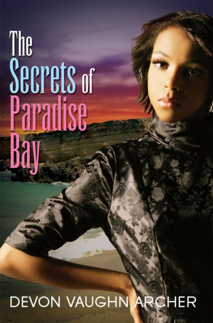 The Secrets Of Paradise Bay, Paperback / softback Book