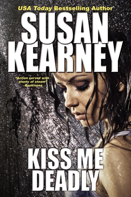 Kiss Me Deadly, Paperback / softback Book