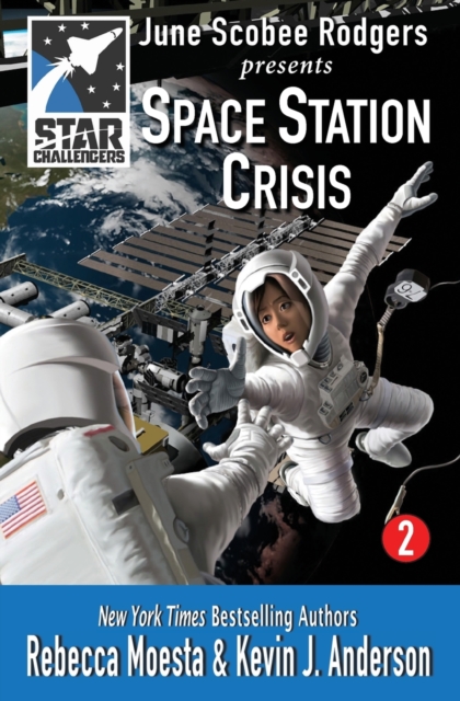Star Challengers : Space Station Crisis, Paperback / softback Book