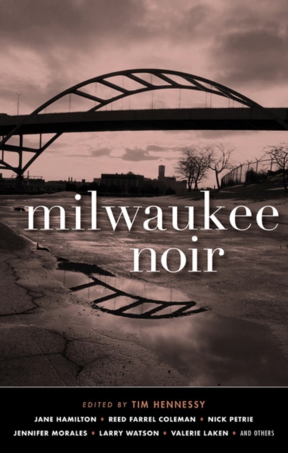 Milwaukee Noir, Paperback / softback Book