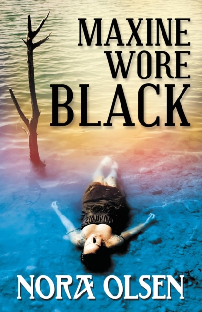 Maxine Wore Black, Paperback / softback Book