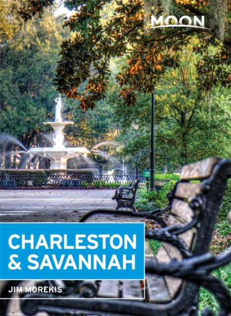 Moon Charleston & Savannah (Seventh Edition), Paperback / softback Book