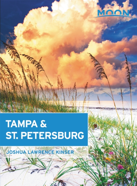 Moon Tampa & St. Petersburg, Paperback / softback Book