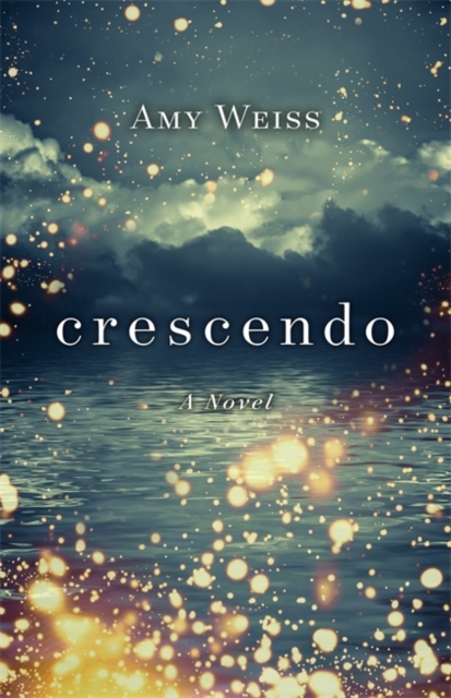 Crescendo, Paperback / softback Book