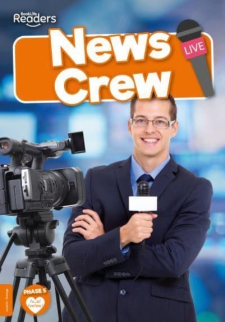 News Crew, Paperback / softback Book