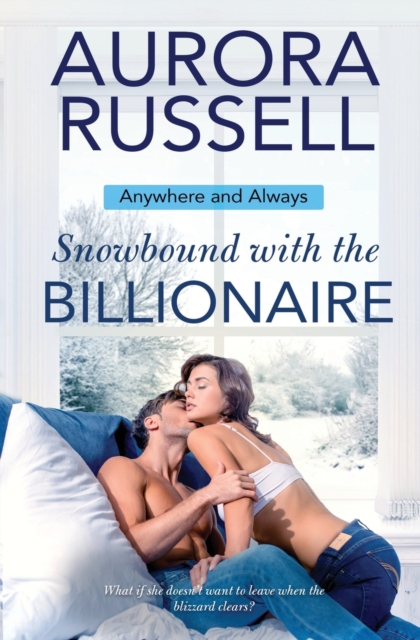 Snowbound with the Billionaire, Paperback / softback Book
