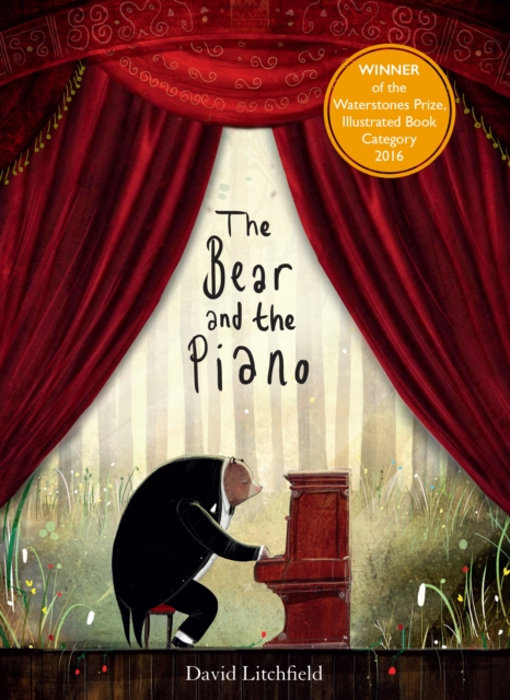 The Bear and the Piano, Paperback / softback Book