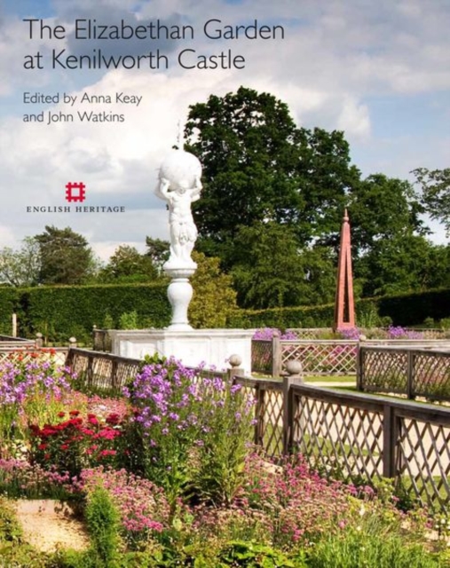 The Elizabethan Garden at Kenilworth Castle, Paperback / softback Book