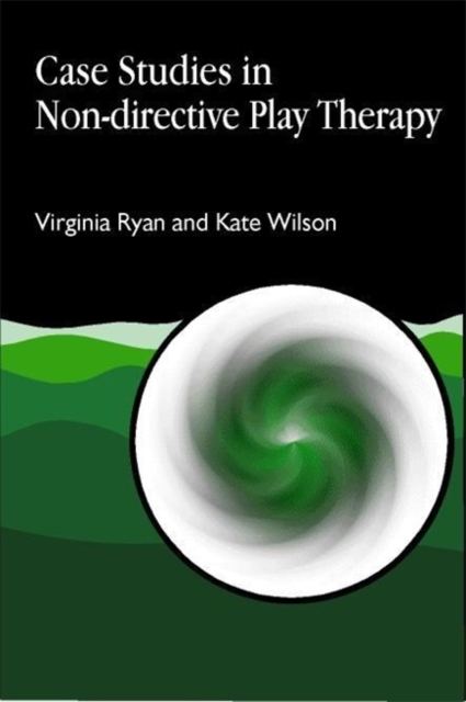 Case Studies in Non-directive Play Therapy, Paperback / softback Book