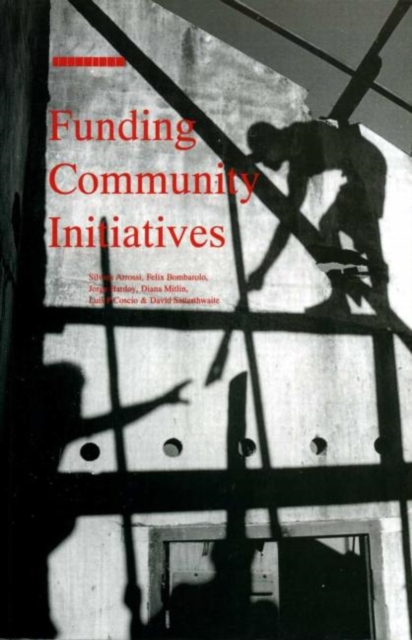 Funding Community Initiatives, Paperback / softback Book