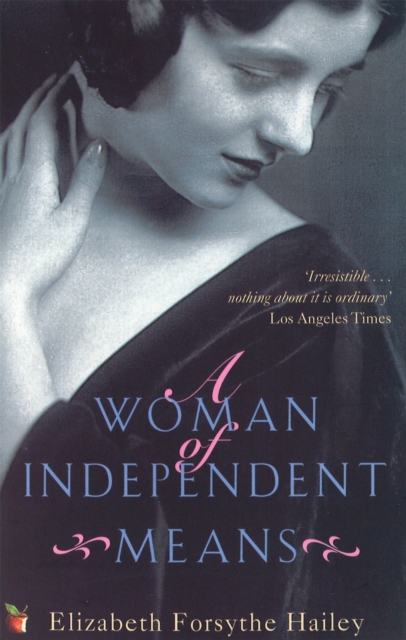 A Woman Of Independent Means, Paperback / softback Book