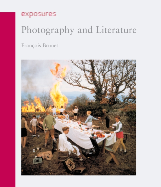 Photography and Literature, Paperback / softback Book