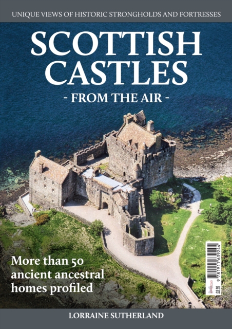 Scottish Castles from the Air, Paperback / softback Book