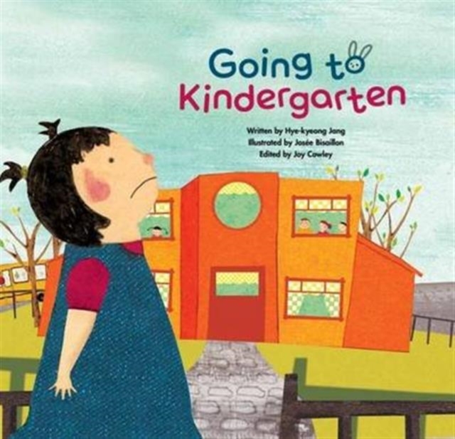 Going to Kindergarten : Adjusting to School, Paperback / softback Book