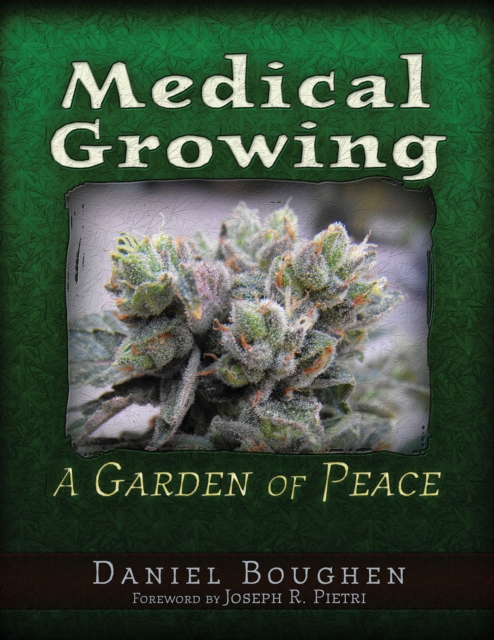 Medical Growing, Paperback / softback Book