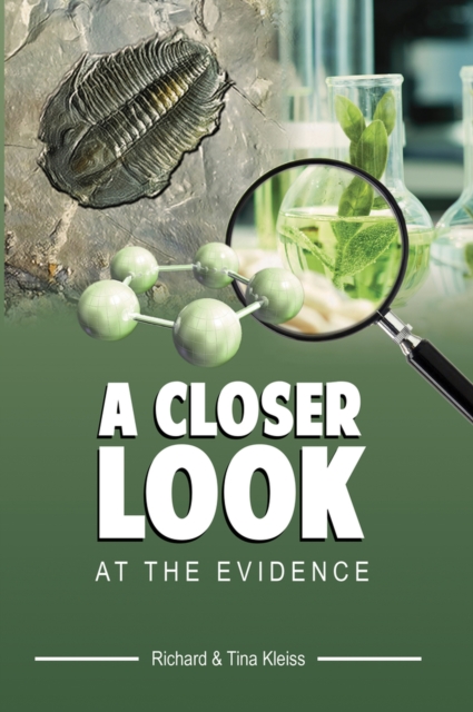 A Closer Look At The Evidence, Hardback Book