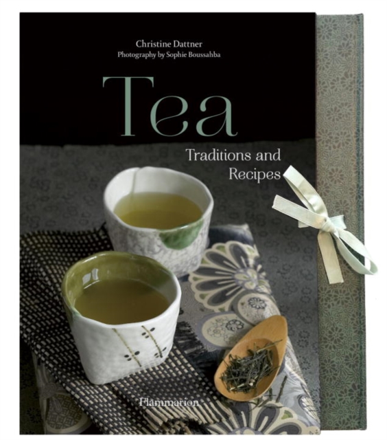 Tea : History and Traditions, Hardback Book