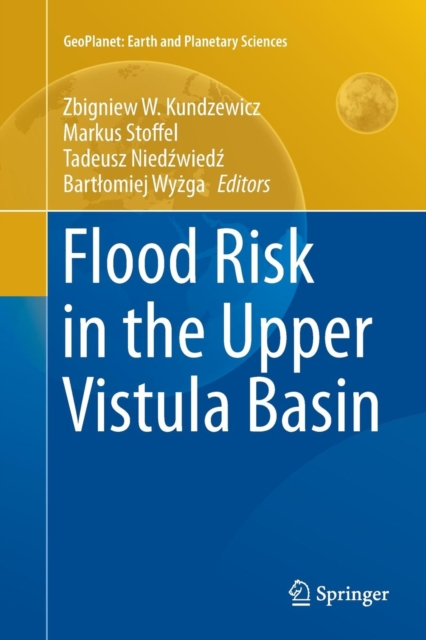 Flood Risk in the Upper Vistula Basin, Paperback / softback Book