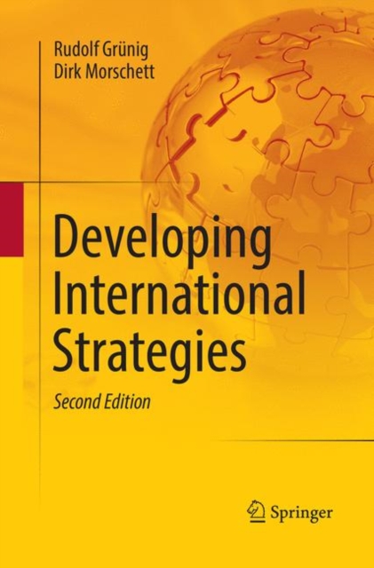 Developing International Strategies, Paperback / softback Book
