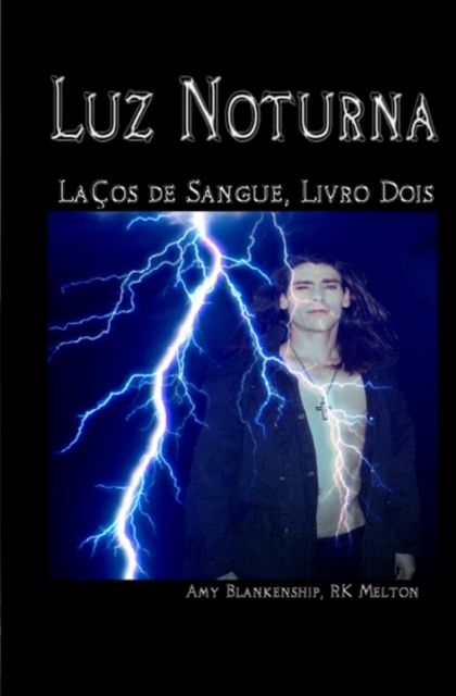 Luz Noturna (Lacos de Sangue, Livro Dois), Paperback / softback Book