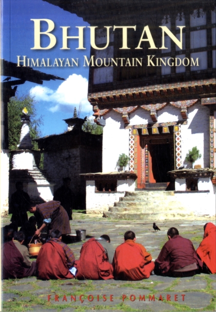 Bhutan : Himalayan Mountain Kingdom, Paperback Book